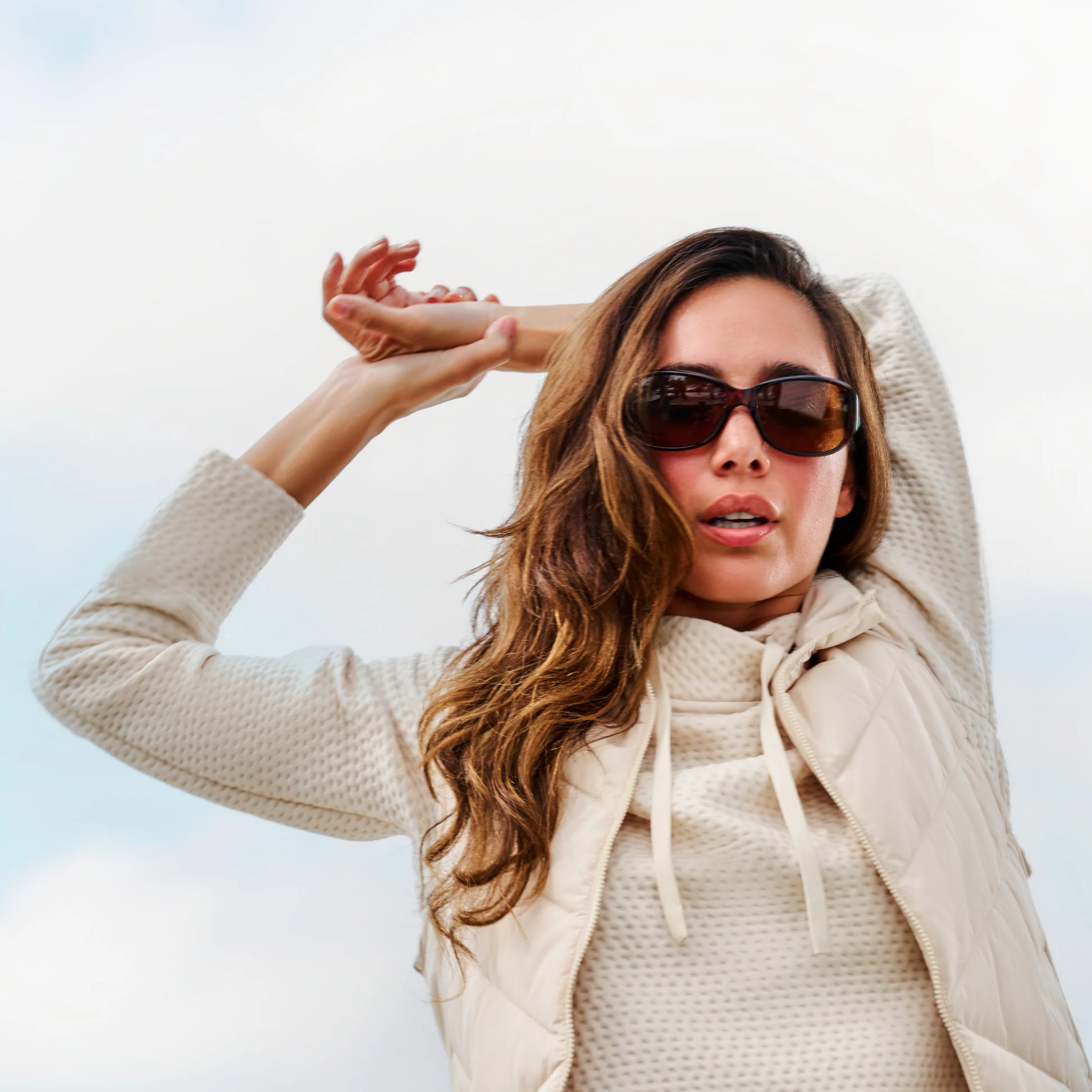 Women's Quilted Hybrid Vest - Image 30