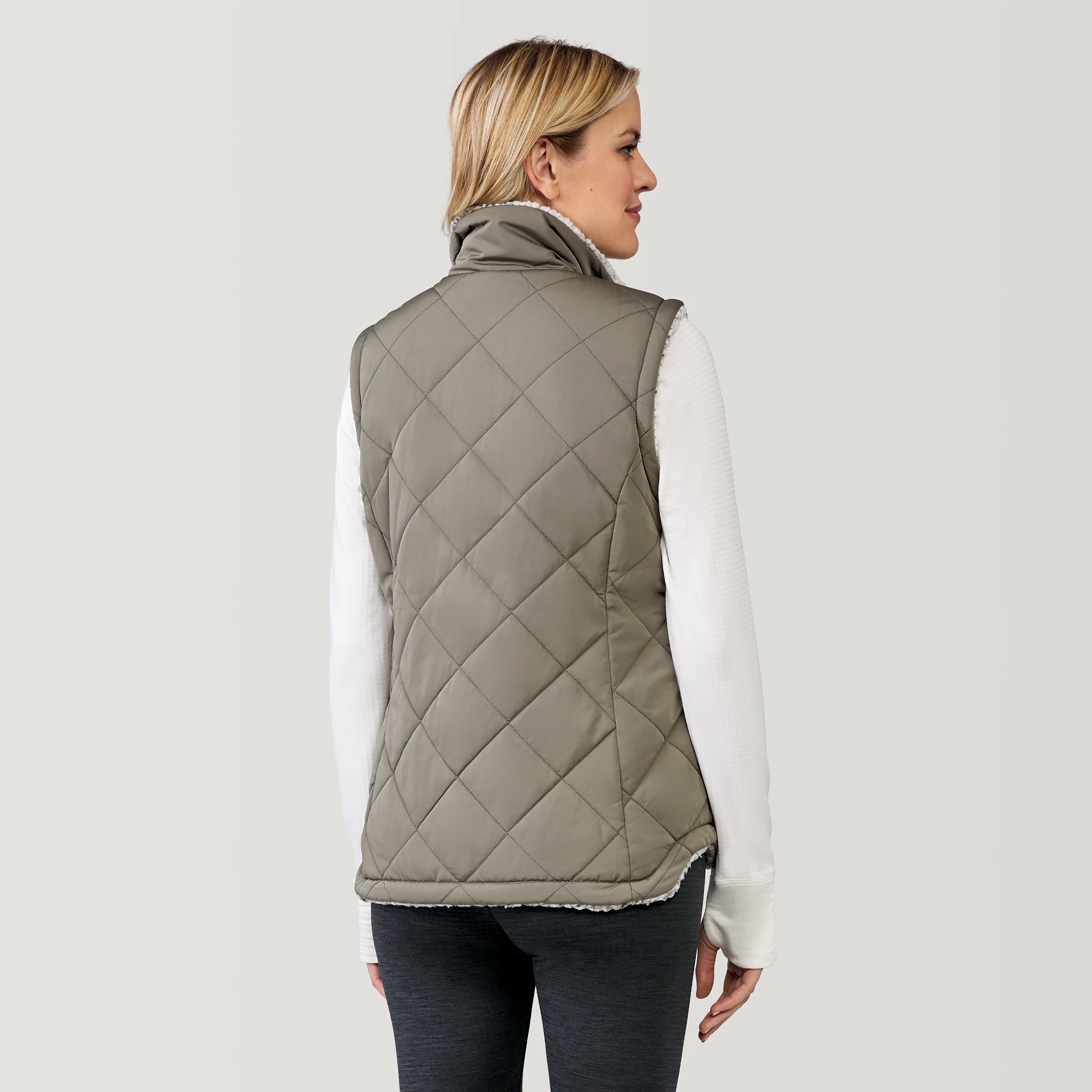 Women's Stratus Lite Reversible Vest - Image 4